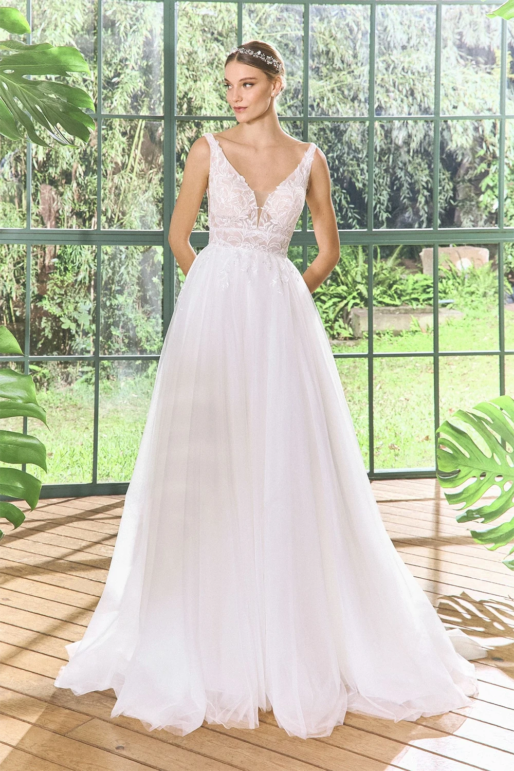 Brautkleid Modell Jovem von White One – Vorschau